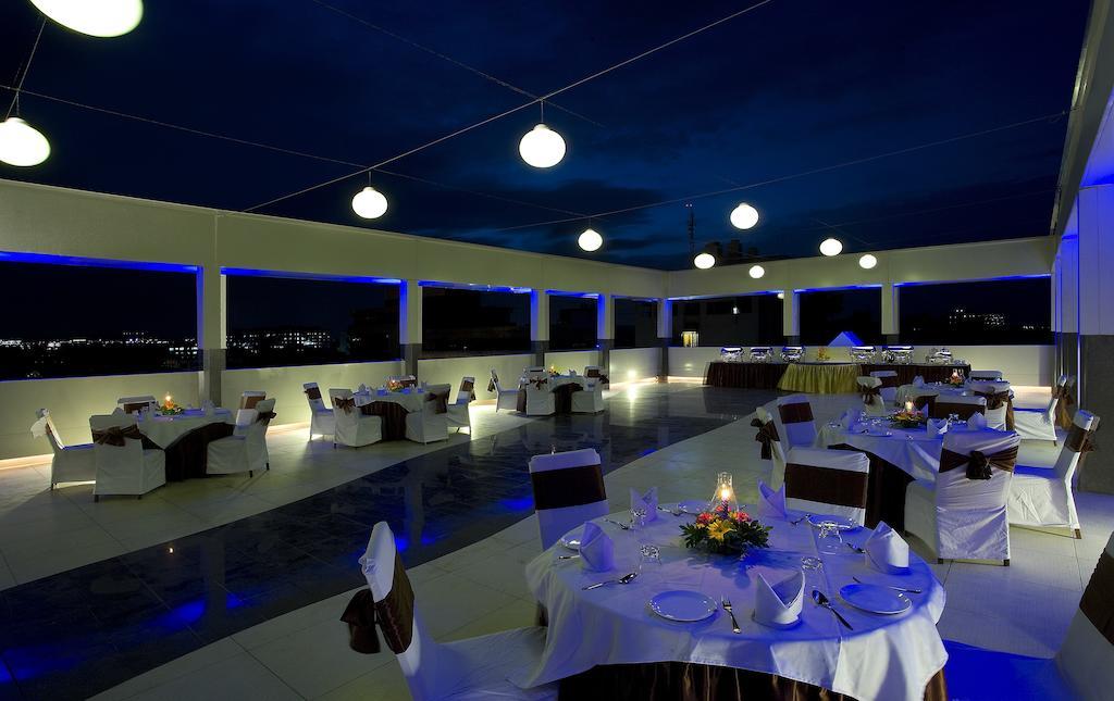 Kapila Business Hotel Пуна Экстерьер фото